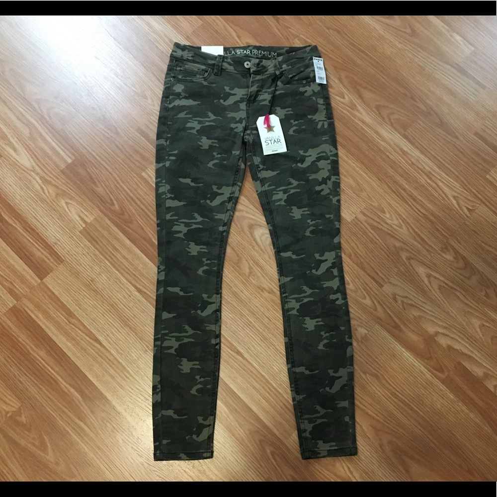 Camo skinny jeans size 3
